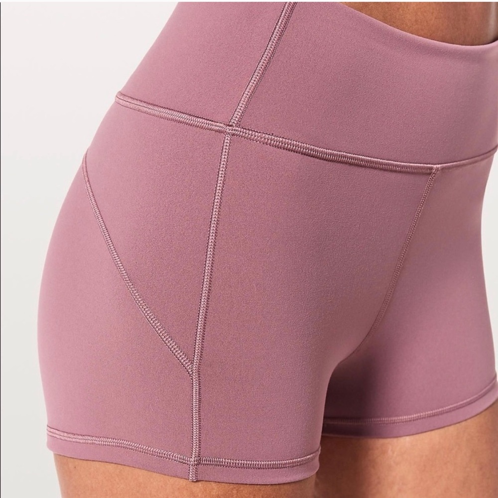 Lululemom In Movement Short, Size 6
